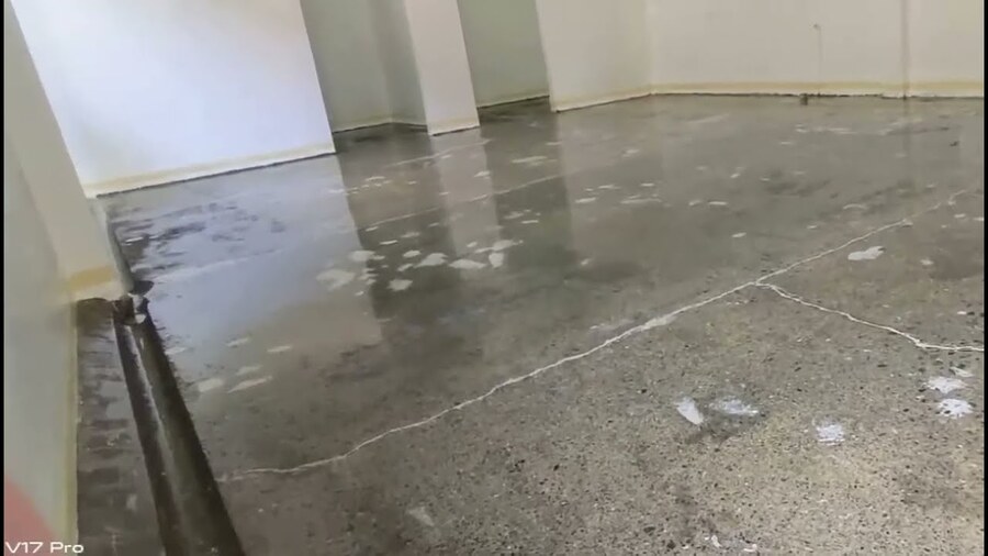 The Benefits of Choosing a Local Epoxy Flooring Contractor